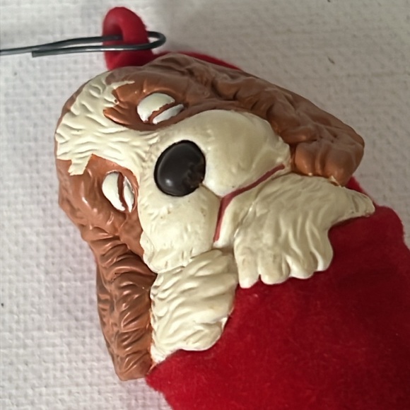 Vintage Sleeping Slipper Spaniel Hallmark Christmas Ornament 1998 - Picture 3 of 9